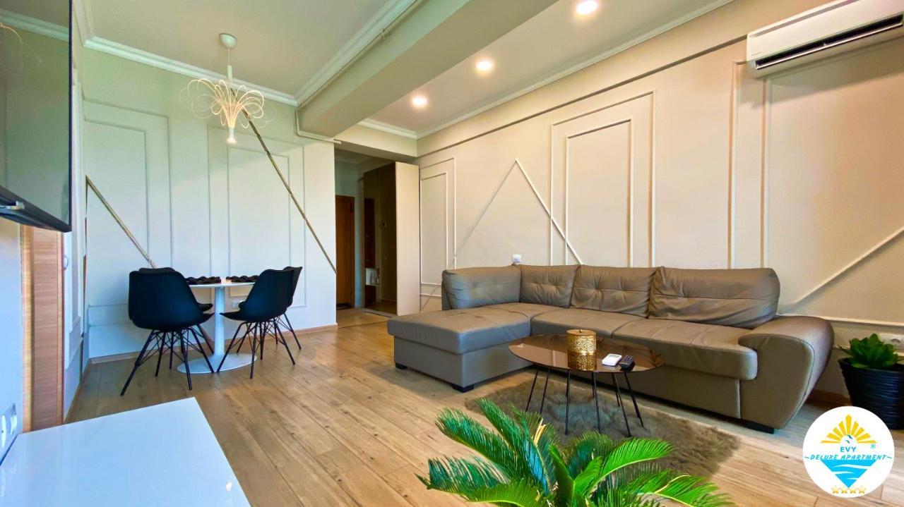 Evy Deluxe Apartment Mamaia Dış mekan fotoğraf