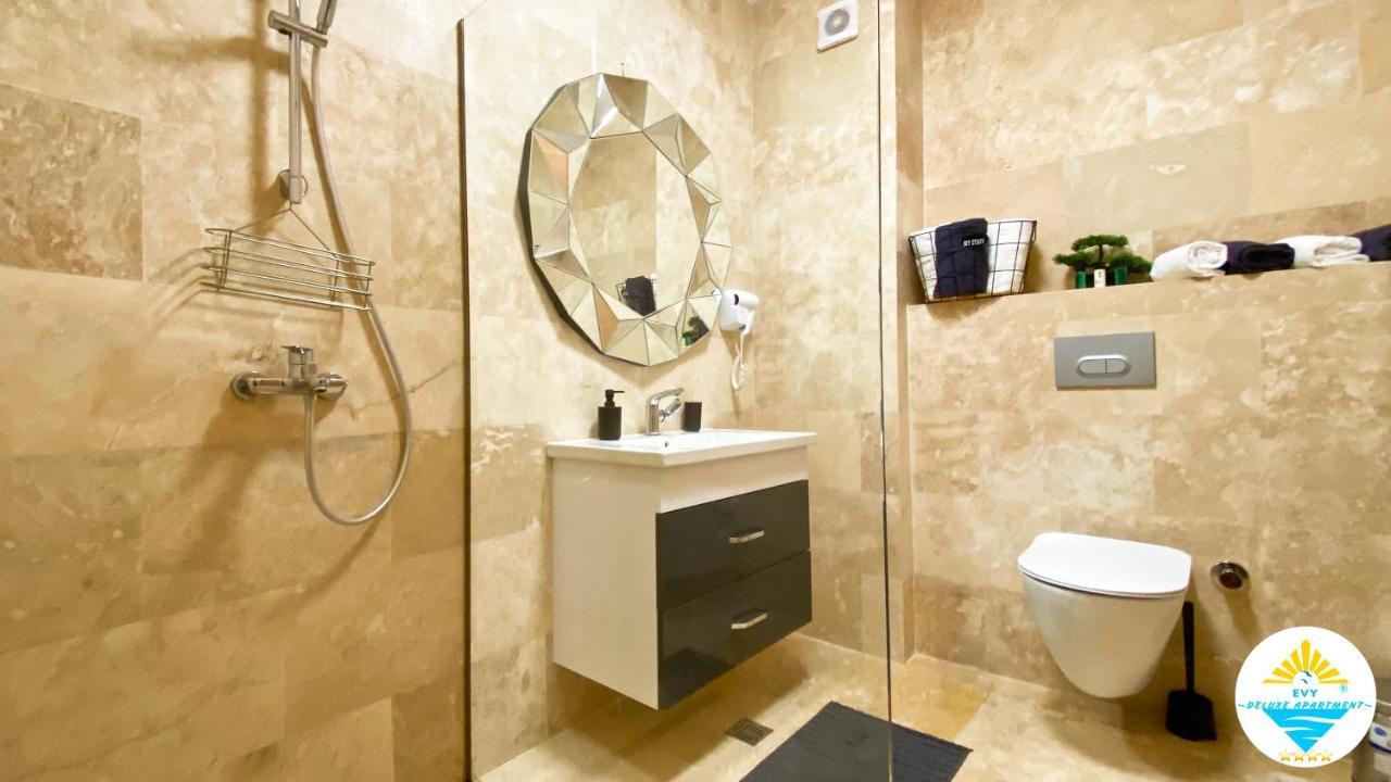 Evy Deluxe Apartment Mamaia Dış mekan fotoğraf